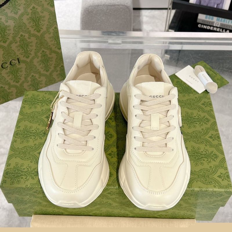 G*u*i casual shoes